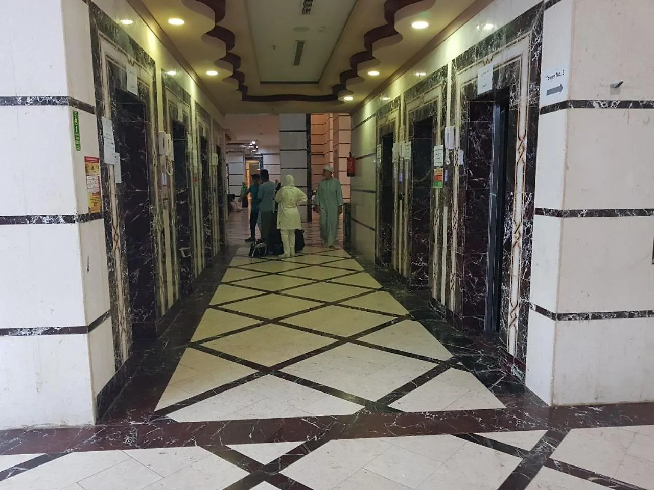 فندق	دار ام القري الذهبي مكة المملكة العربية السعودية