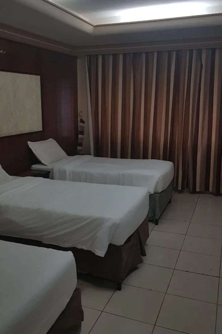 Dar Om Al Qura Al Thahabi Hotel Mekka 0*,  Saúdská Arábie